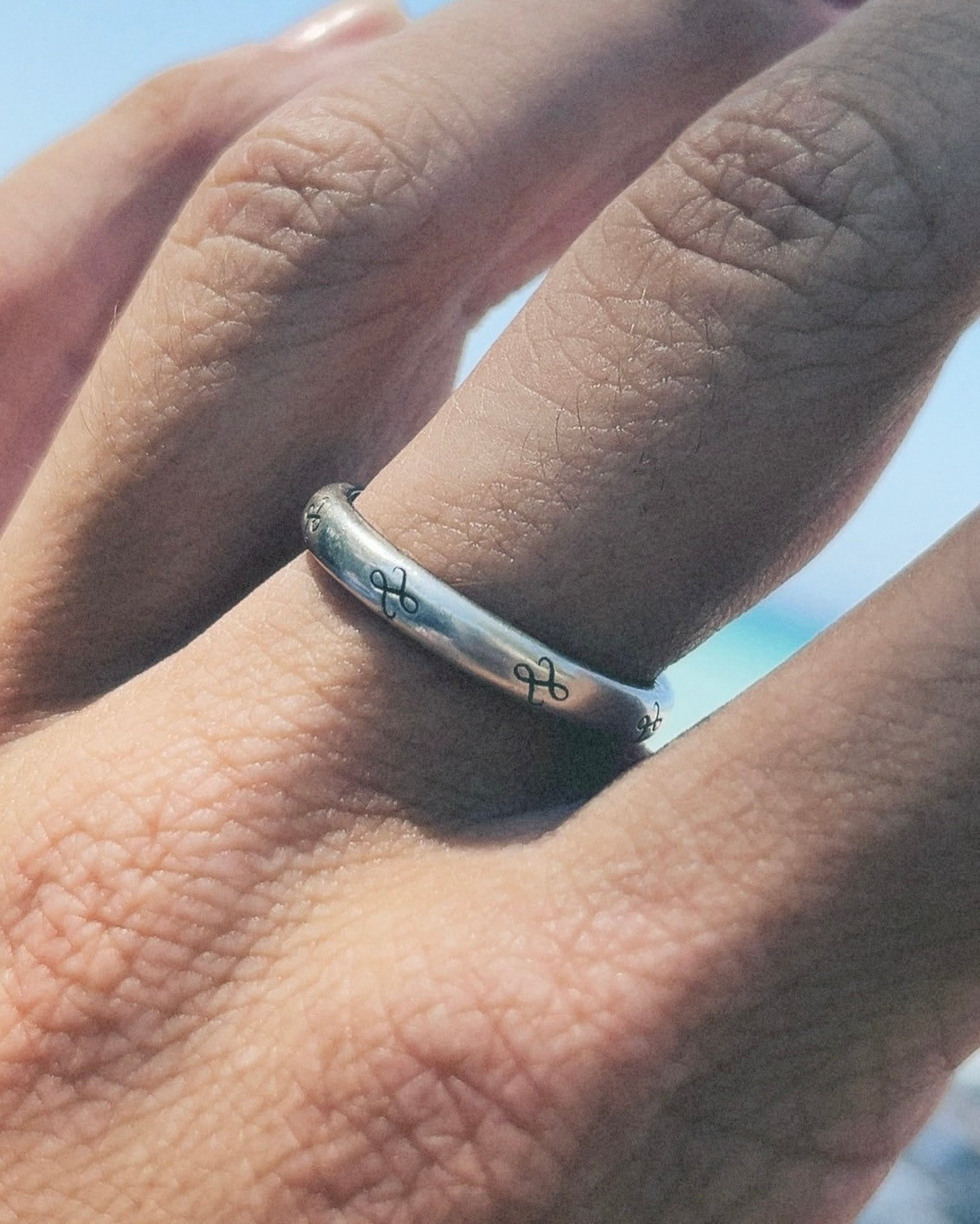 Emblem Silver Ring Slim